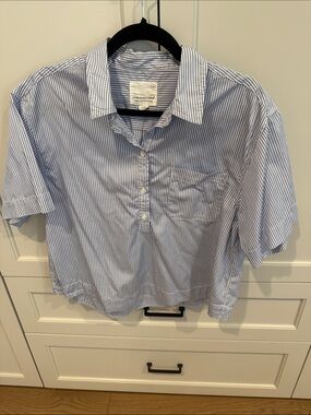 Women's pop over short sleeved collared shirt